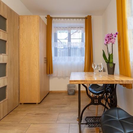 Appartamento Dom Krawca - Pod Chojnikiem Jelenia Góra Esterno foto