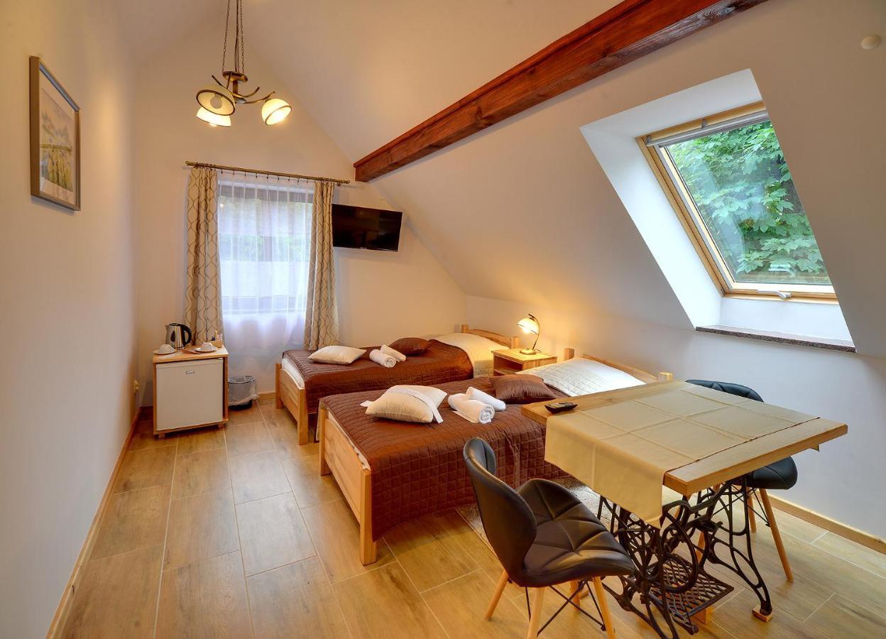 Appartamento Dom Krawca - Pod Chojnikiem Jelenia Góra Esterno foto