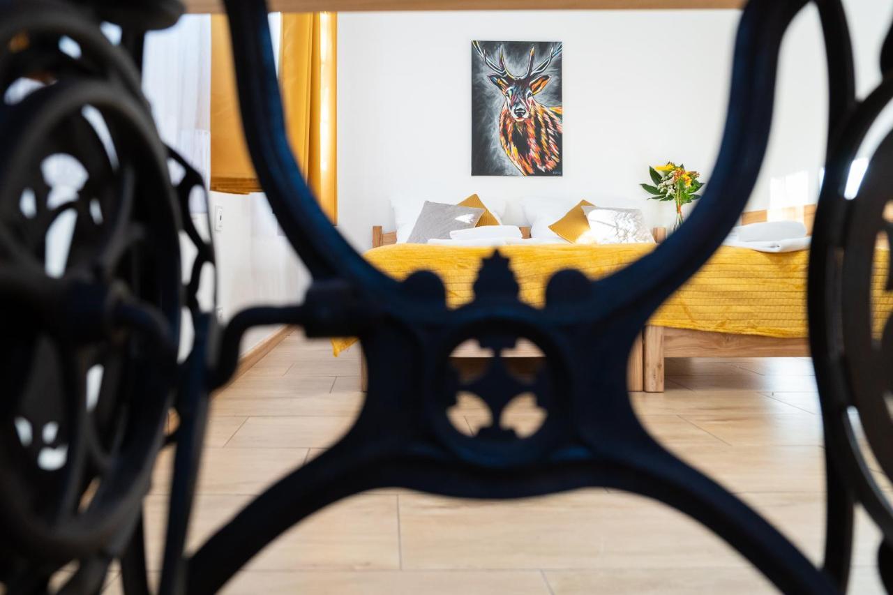 Appartamento Dom Krawca - Pod Chojnikiem Jelenia Góra Esterno foto