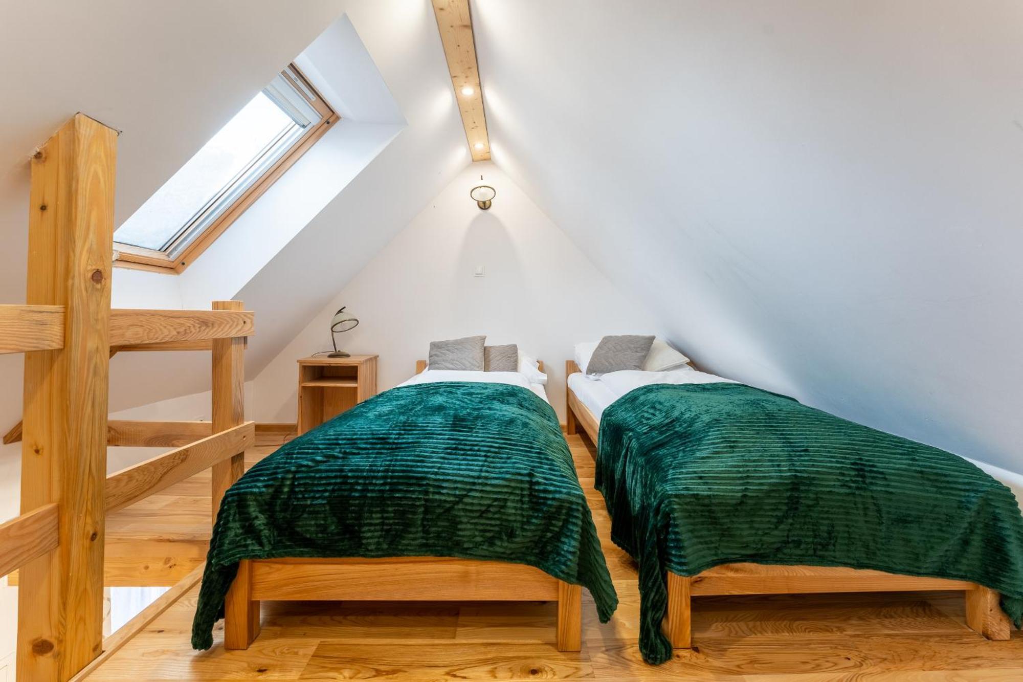 Appartamento Dom Krawca - Pod Chojnikiem Jelenia Góra Esterno foto