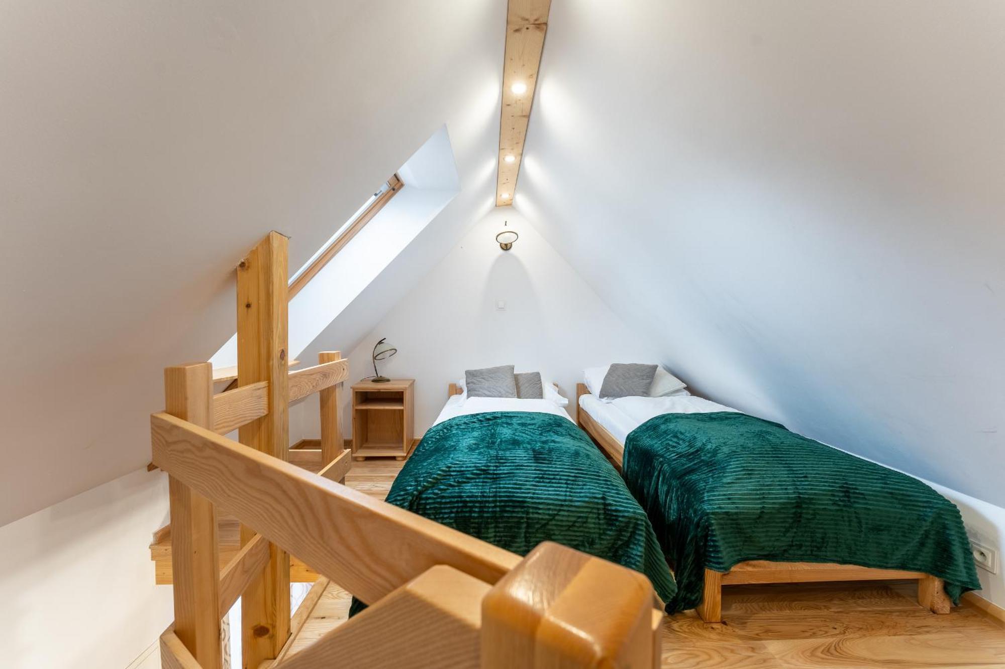 Appartamento Dom Krawca - Pod Chojnikiem Jelenia Góra Esterno foto