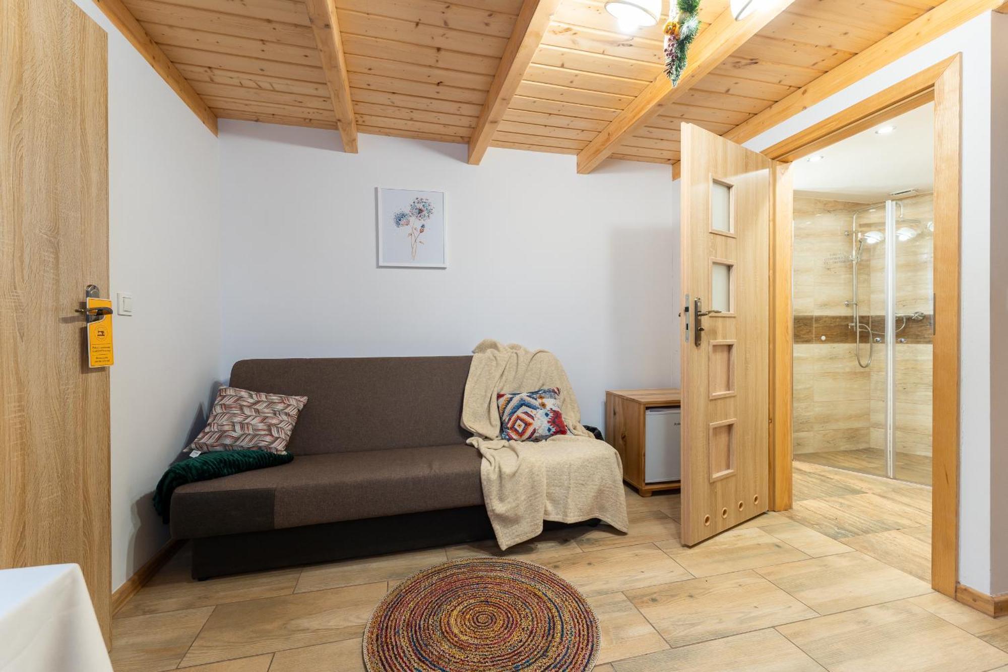 Appartamento Dom Krawca - Pod Chojnikiem Jelenia Góra Esterno foto