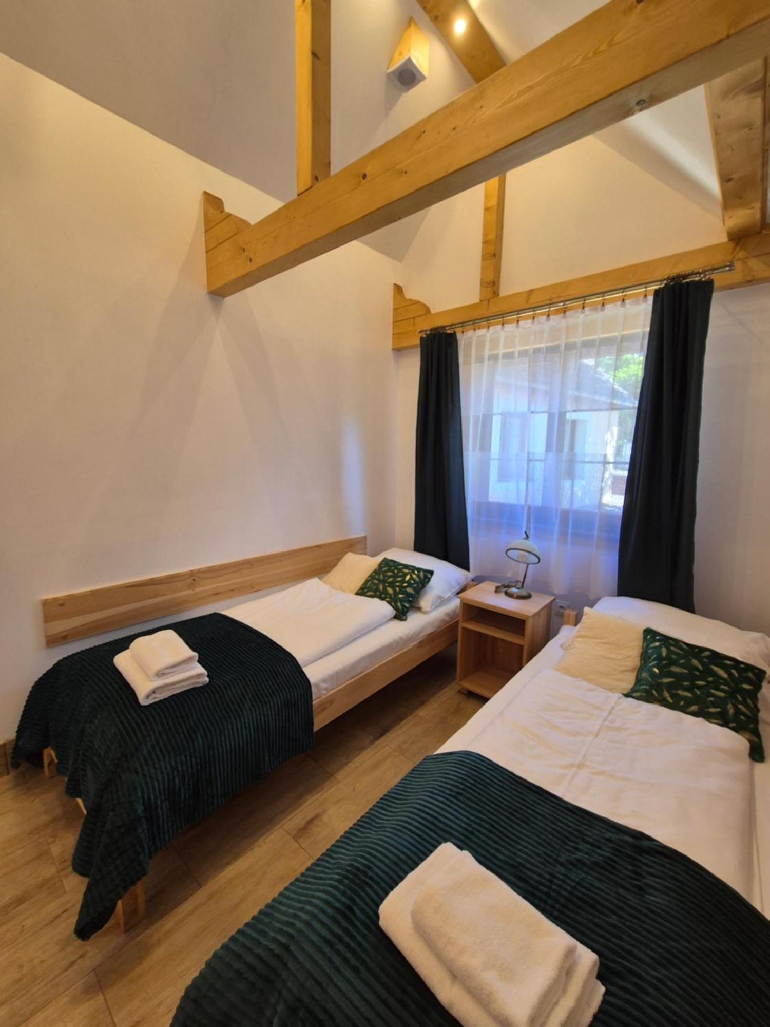 Appartamento Dom Krawca - Pod Chojnikiem Jelenia Góra Esterno foto